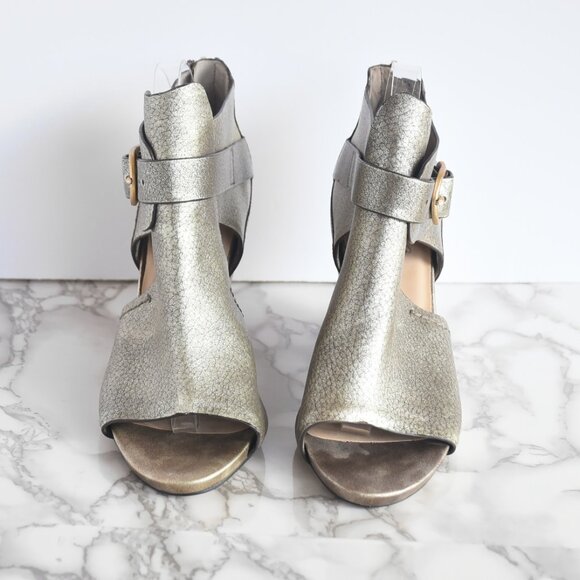 NWOT Naked Feet Soft Gold Metallic Lyra Leather Peep-toe Heel Bootie Size 9.5 - Picture 3 of 8